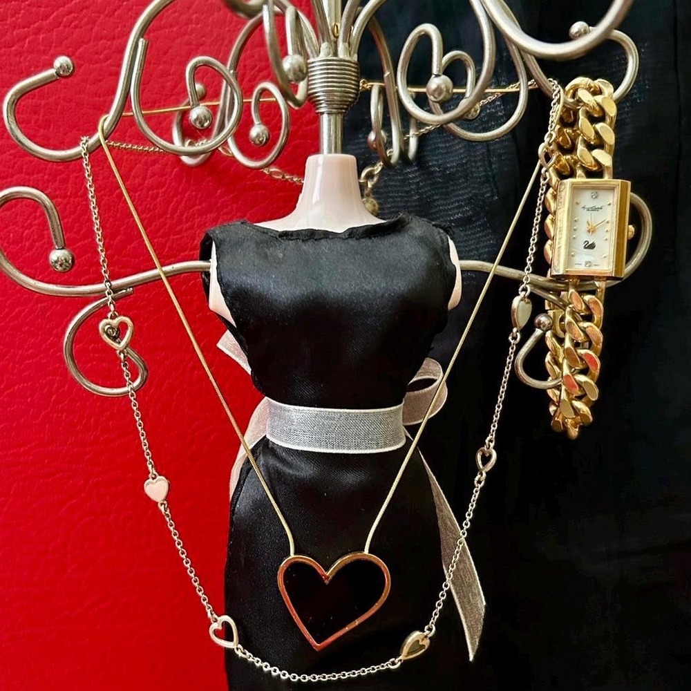 Gloria Vanderbilt Watch J.Crew Necklace Lot Womens OS Gold Black Heart Excellent
